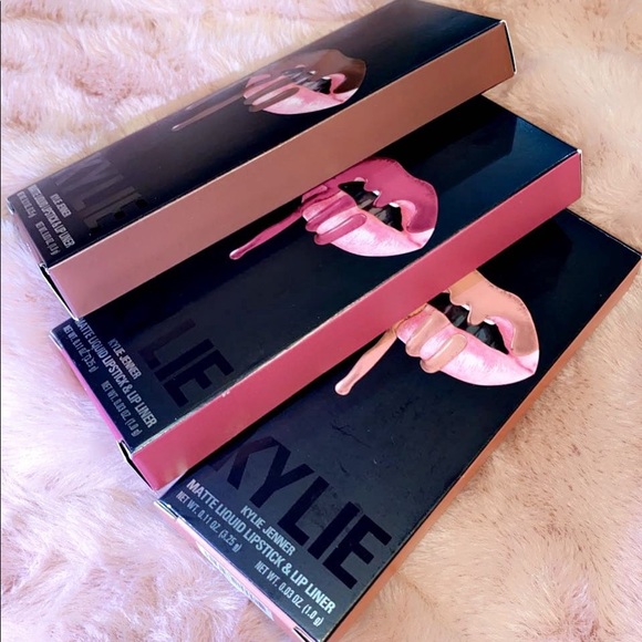 Kylie Matte Liquid Lipstick & Lip Liner